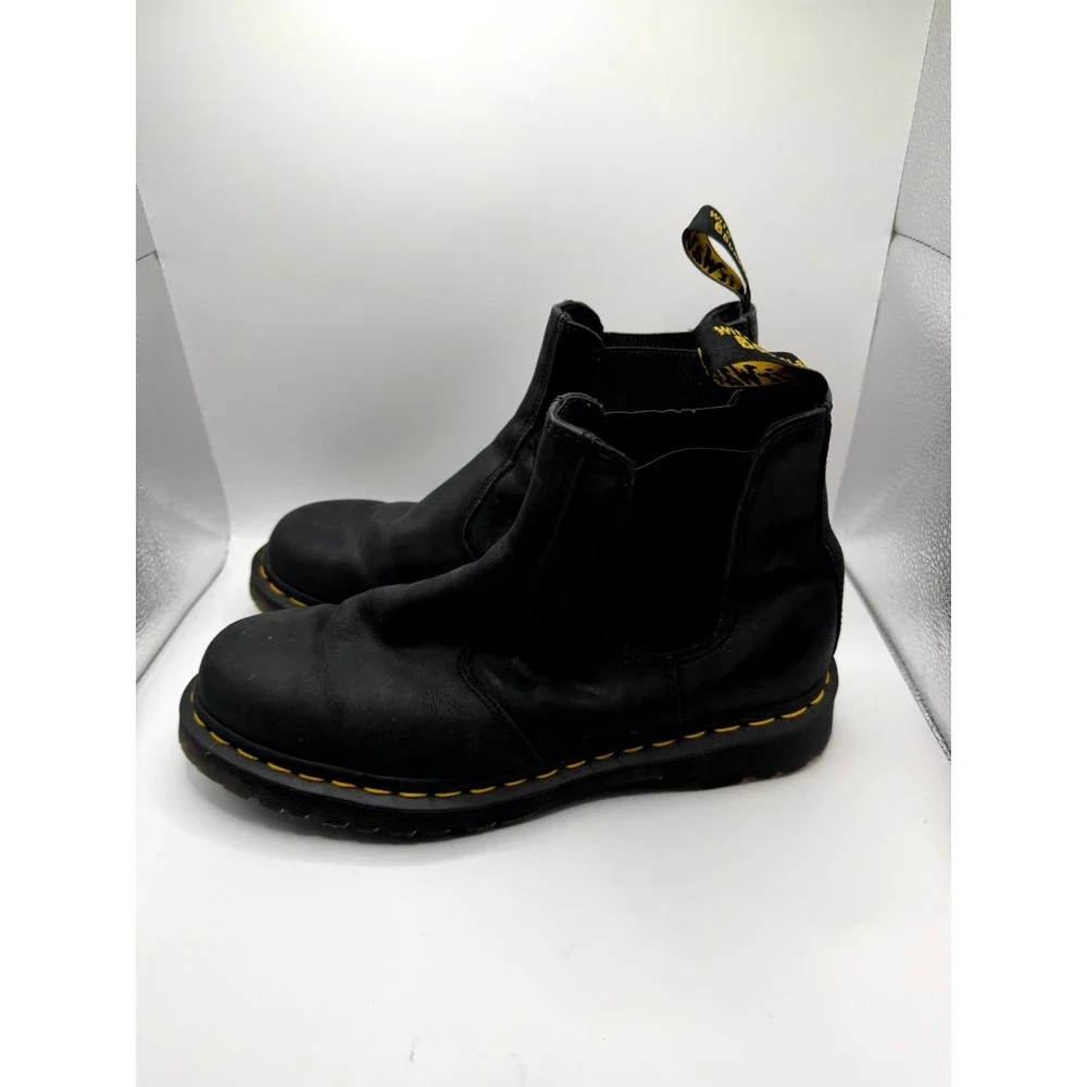 Dr. Martens 2976 Mens 9 Chelsea‎ Black Leather Ankle Round Toe Pull On Boots